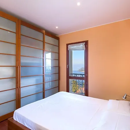 Caterina By Impero House ستريزا